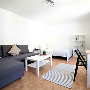 Super - Roof Terrace, Netflix Würzburg